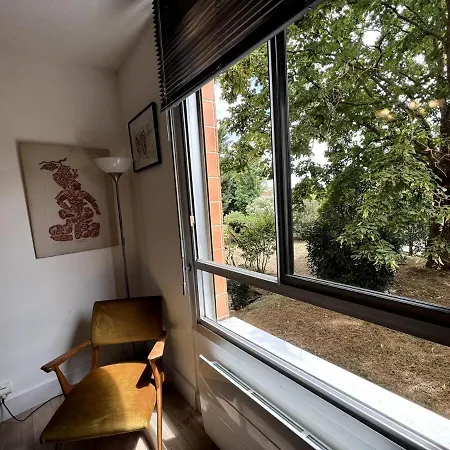 Apartment Calme- Cite De L'espace - Cote Pavee